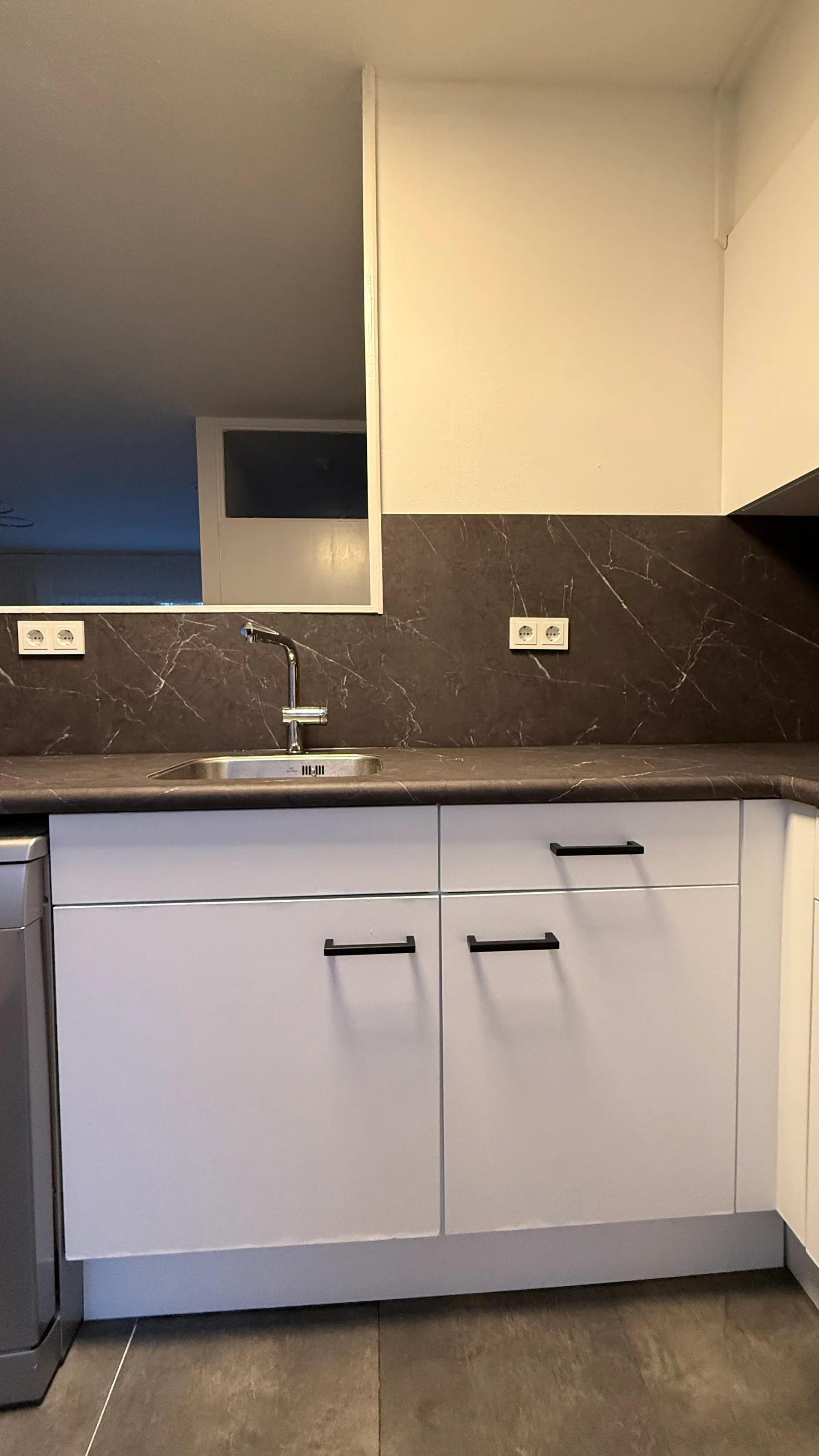 Keuken in een nieuw jasje - Wit & Grijs